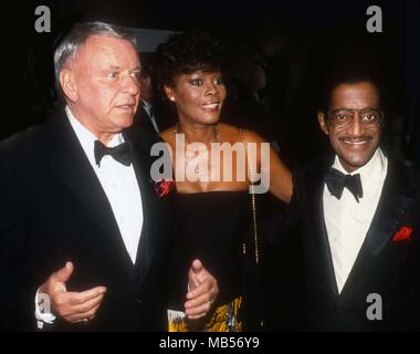 Frank Sinatra, Sammy Davis Jr., Dionne Warwick 1983 Photo de John Barrett/PHOTOlink.net Banque D'Images