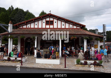 Le petit train de la Rhune, gare au Col de Saint-Ignace, Sare, Pyrénées Atlantique, Nouvelle-Aquitaine, France, Europe Banque D'Images