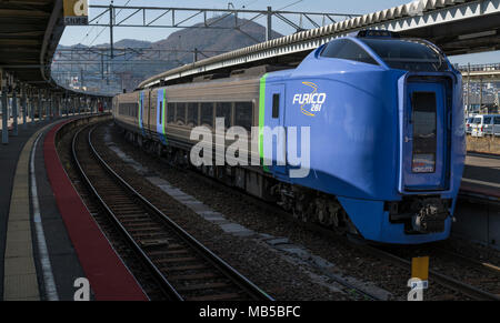 Japan Rail (JR Hokkaido) Furico 281 Super Hokuto express à Hakodate. Banque D'Images