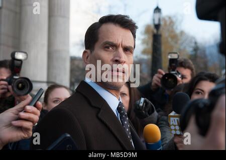 DATE DE SORTIE : Octobre 17, 2017 TITRE : actes de vengeance STUDIO : Saban Films Réalisateur : Isaac Florentine PLOT : un avocat transforme son corps et prend un voeu de silence, de ne pas être rompu jusqu'à ce qu'il découvre qui a tué sa femme et sa fille et a sa vengeance. Avec : . (Crédit Image : © Saban Entertainment Films/Photos) Banque D'Images