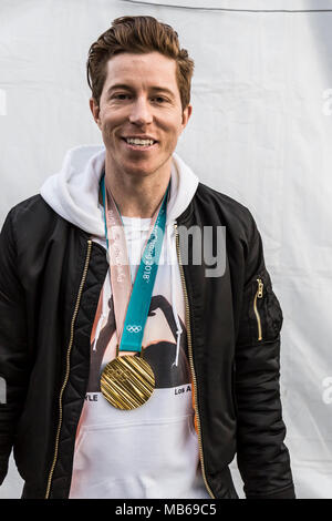 Shaun White répond aux fans à son style d'air  + Festival de Los Angeles, CA Banque D'Images