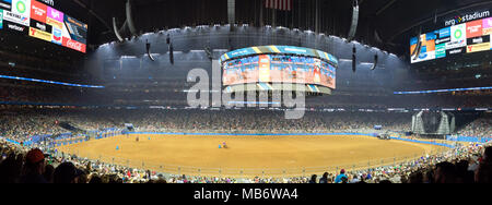 Vue panoramique de l'intérieur du stade pendant la NRG Houston Livestock Show and Rodeo, Houston Texas USA Banque D'Images