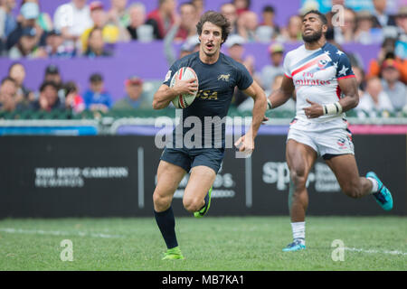 Hong Kong, Chine. 07Th avr, 2018. Tournoi de rugby à 7 à Hong Kong du 5 au 8 avril 2018, l'Argentine contre l'USA, Felipe del Mestre (Australien) 10 en avant de Matai Leuta (USA) 4 - PAS DE SERVICE DE FIL - Crédit : Jürgen Keßler/dpa/Alamy Live News Banque D'Images