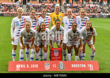 Houston, Texas, USA. 8Th apr 2018. L'équipe américaine avant le match amical de football entre le Mexique et les USA au stade BBVA Compass à Houston, Texas. Chris Brown/CSM/Alamy Live News Banque D'Images