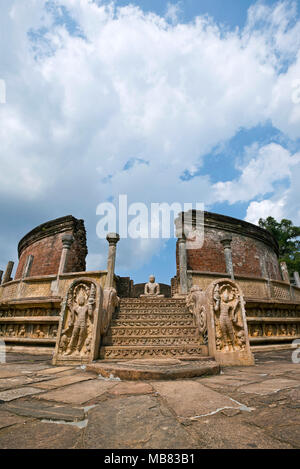 Vue verticale du Vatadage à Polonnaruwa, Sri Lanka. Banque D'Images