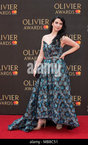 Danielle Hope arrivant pour l'Olivier Awards au Royal Albert Hall de Londres. Banque D'Images