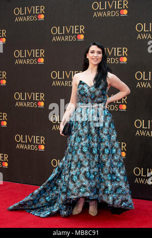 Danielle Hope arrivant pour l'Olivier Awards au Royal Albert Hall de Londres. Banque D'Images