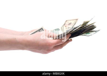 La main de l'homme comptant us dollar bills permanente pour toutes les dettes publiques et privées, Banque D'Images