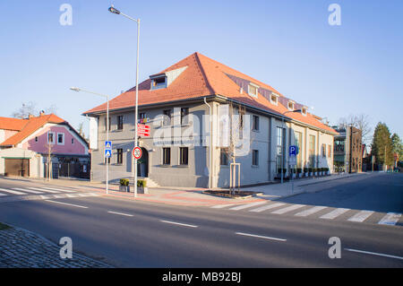 Sokolovna Pruhonice, Restaurant, salle de remise en forme Banque D'Images