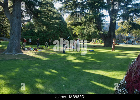 La jonglerie et les arts dans le parc, Christchurch, Nouvelle-Zélande Banque D'Images