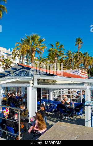 Bar Chiringuito, Passeig de la Ribera, Sitges, Catalogne, Espagne Banque D'Images