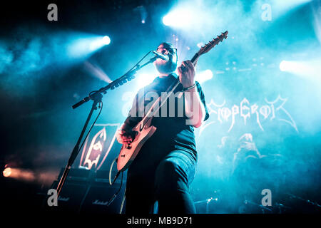 Norvège, Oslo - 30 mars, 2018. Le groupe de black metal norvégien Emperor effectue un concert live de la Rockefeller au cours de l'Inferno metal festival norvégien Metal Festival 2018 à Oslo. Ici chanteur et guitariste Ihsahn est vu sur scène. (Photo crédit : Gonzales Photo - Terje Dokken). Banque D'Images