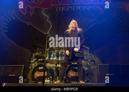 Hammond, Indiana, USA. 6ème apr 2018. BIFF BYFORD de Saxon se produit en concert à la salle à Horseshoe Casino à Hammond, Indiana Crédit : Daniel DeSlover/ZUMA/Alamy Fil Live News Banque D'Images