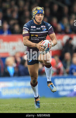 Wakefield, Royaume-Uni. 8 avril 2018, Beaumont stade juridique, Wakefield, Angleterre ; Betfred Super League rugby, Wakefield Trinity v Leeds Rhinos ; Ashton Golding de Leeds Rhinos avec la balle Crédit : News Images/Alamy Live News Banque D'Images