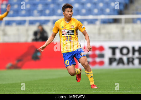Saitama, Japon. Apr 7, 2018. Takuma Nishimura (Vegalta) Football/soccer : 2018 J1 match de championnat entre Urawa Red Diamonds 1-0 Vegalta Sendai à Saitama Stadium 2002 à Saitama, Japon . Credit : AFLO/Alamy Live News Banque D'Images