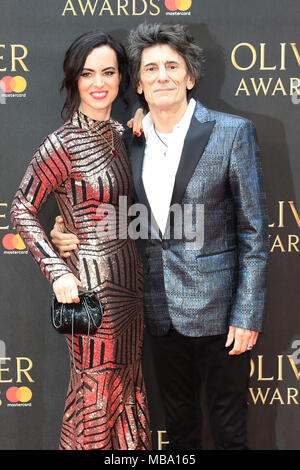 London UK. 8 avril, 2018. Sally Wood, Ronnie Wood, l'Olivier Awards, le Royal Albert Hall, Londres, Royaume-Uni 08 avril 2018, photo de Richard Goldschmidt : Riche de crédit Gold/Alamy Live News Banque D'Images