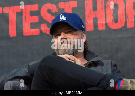 DORTMUND, ALLEMAGNE - le 8 avril : l'Acteur Tyler Labine (Tucker & Dale vs Evil, Reaper, Deadbeat) au week-end d'Enfer, un jour deux (7-8 avril 2018) sur le thème de l'horreur fan convention. Photo : Markus Wissmann/Alamy Live News Banque D'Images