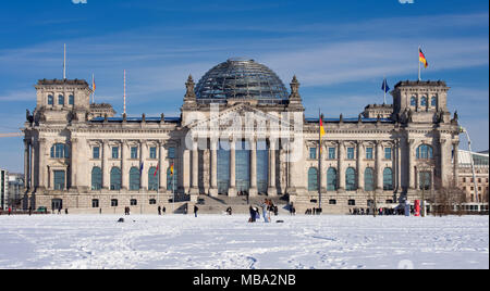 Berlin, Allemagne. 13Th Mar, 2013. Le Reichstag à Berlin, sur la photo le 13 mars 2013. Utilisation dans le monde entier | Credit : dpa/Alamy Live News Banque D'Images