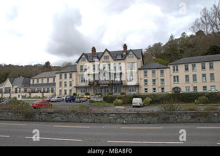 L'hôtel Eccles, Glengarriff, West Cork, Irlande, datant du milieu des années 1700. Glengarriff est une destination touristique populaire sur la côte de West Cork. Banque D'Images