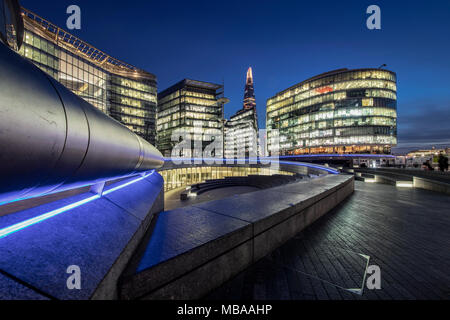 Plus de bâtiments l'écope Londres Banque D'Images