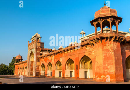 Tombeau d'Akbar à Sikandra Fort d'Agra, Inde Banque D'Images