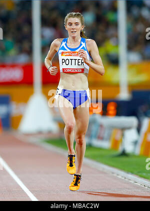 Scotland's Beth Potter participe à la Women's 10 000 m finale au stade de Carrare pendant cinq jours de la 2018 Jeux du Commonwealth à la Gold Coast, Australie. Banque D'Images