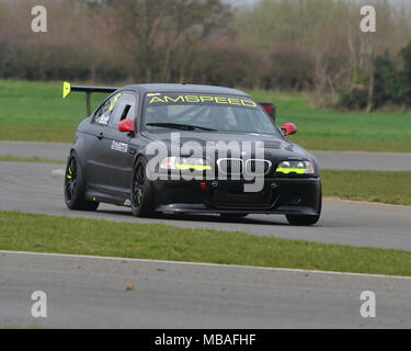 Le circuit de Snetterton, Snetterton, Norfolk, Angleterre, samedi 7 avril 2018. Alistair Scott, BMW M3 E46, dans le Club de voiture de sport classique, CS Banque D'Images