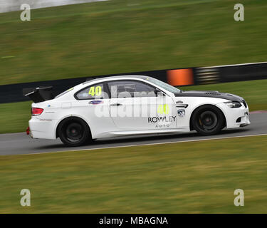 Le circuit de Snetterton, Snetterton, Norfolk, Angleterre, samedi 7 avril 2018. Jasver Sapra, BMW M3 E92, dans le Club de voiture de sport classique, SCLC Banque D'Images