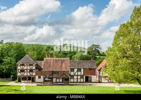 Maisons historiques exposées au musée en plein air Weald & Downland à Singleton, West Sussex, Angleterre Banque D'Images