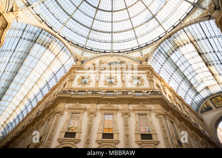 Dôme de verre de la galerie Vittorio Emanuele à Milan, Italie. Banque D'Images