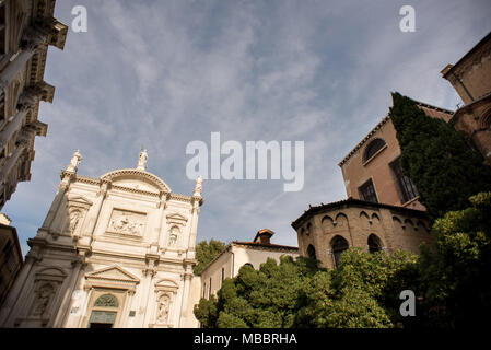 Eglise de San Rocco. Rue de Venise d'anciens bâtiments. Banque D'Images