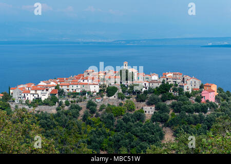 Avis de Beli, Ile de Cres, golfe de Kvarner Bay, Croatie Banque D'Images