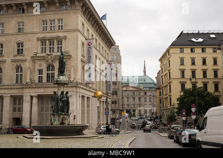 Le Austriabrunnen (Autriche) Fontaine et Kunstforum Wien à Freyung et Renngasse à Vienne, Autriche. Banque D'Images