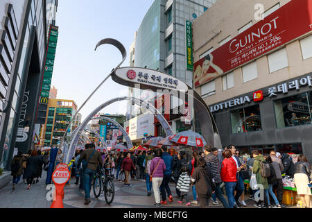 Busan, Corée du Sud - Mars 24, 2018 : Busan International Film Festival (BIFF) Square à Nampo-dong, Jung-gu Banque D'Images