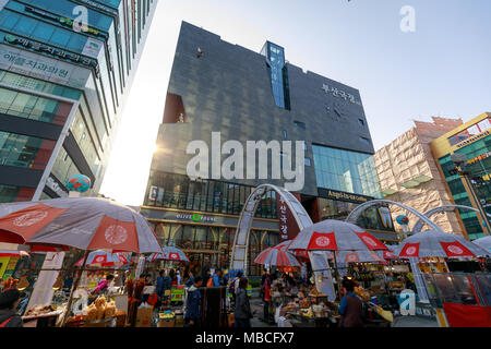 Busan, Corée du Sud - Mars 24, 2018 : Busan International Film Festival (BIFF) Square à Nampo-dong, Jung-gu Banque D'Images