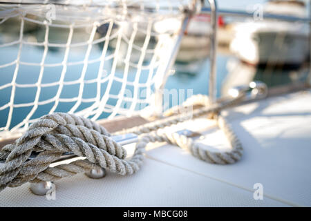 Portrait de bateau à voile sur la mer ouverte Banque D'Images