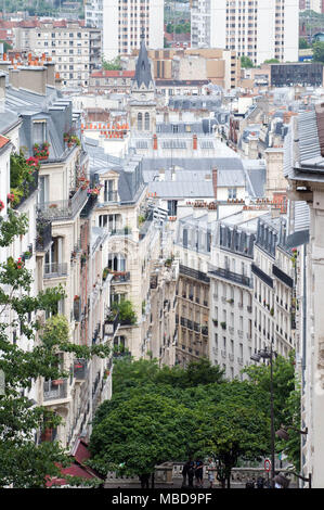 Paris (France) : Quartier de Montmartre. 'Rue du Mont-Cenis' street dans le 18ème arrondissement de Paris (quartier) Banque D'Images