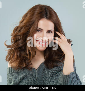 Belle Mature Woman with Curly hairstyle Banque D'Images