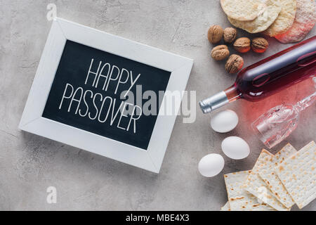 Vue de dessus du châssis avec happy passover Pessah, souhaits concept célébration Banque D'Images