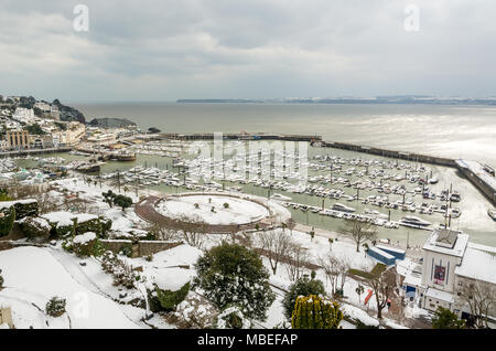 Le port de Torquay et du port de plaisance dans la neige Banque D'Images