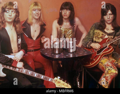 Le groupe de glam rock britannique doux vers 1974. De gauche à droite : Steve Priest. Brian Connolly, Mick Tucker, Andy Scott. Photo : Tony Gale Banque D'Images