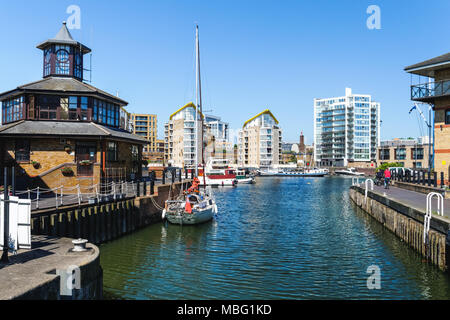 Le limehouse Basin à Londres, Angleterre Royaume-Uni UK Banque D'Images