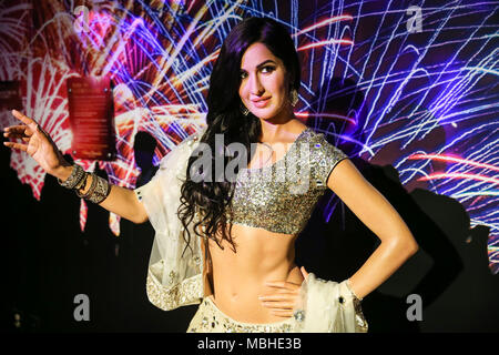 Statue de cire de l'actrice de Bollywood Katrina Kaif à l'expérience, dédiée à Indian cinema chez Madame Tussauds New York aux États-Unis le mardi, 10. Les visiteurs pourront se trouver face à face avec les chiffres de certains des plus emblématiques de l'Inde, y compris les étoiles Shah Rukh Khan, Ashwarya Rai, Amitabh Bachchan, Kareena Kappor, Hrithik Roshan, Salman Khan, Katrina Kaif et Madhuri Dixit. La célébration de toutes les choses, Bollywood, dynamique d'installations artistiques, projections et musique vous apportera l'expérience de la vie. (PHOTO : WILLIAM VOLCOV/BRÉSIL PHOTO PRESSE) Banque D'Images