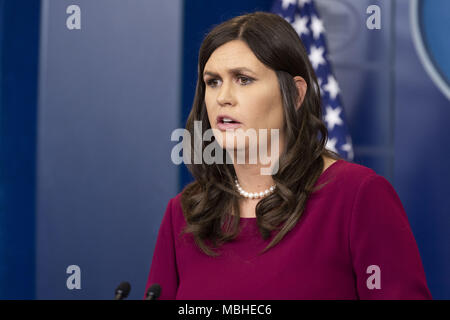 10 avril 2018 - Washington, DC, États-Unis - Secrétaire de presse SARAH SANDERS (alias HUCKABEE SARAH SANDERS) à la conférence de presse à la Maison Blanche à la Maison Blanche à Washington, DC Le 10 avril 2018 (Crédit Image : © Michael Brochstein via Zuma sur le fil) Banque D'Images