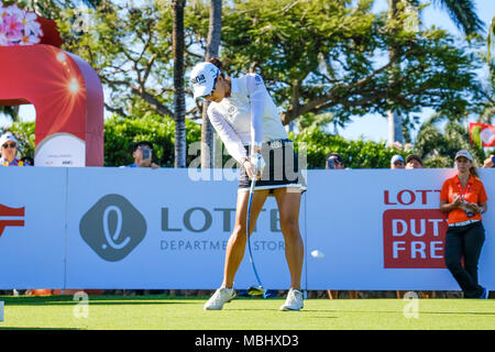 11 avril 2018 - Lee Minjee hits son coup de départ au 10e trou lors du premier tour de la Lotte Championship présenté par Hershey à Ko Olina Golf Club à Kapolei, HI Banque D'Images