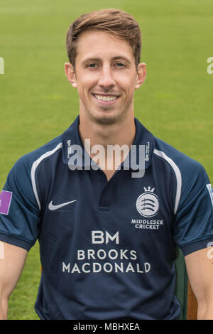 Londres, Royaume-Uni. Apr 11, 2018. John Simpson du Middlesex County Cricket Club dans le Londres royal bleu kit d'un jour . Crédit : David Rowe/Alamy Live News Banque D'Images