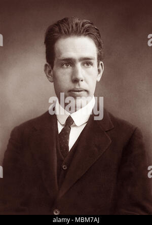 Niels Bohr (1885-1962), un physicien danois qui a fait des contributions fondamentales à la compréhension de la structure atomique et la théorie quantique, a reçu le Prix Nobel de physique en 1922. Banque D'Images