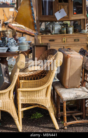 Les vieux meubles de brocante Banque D'Images