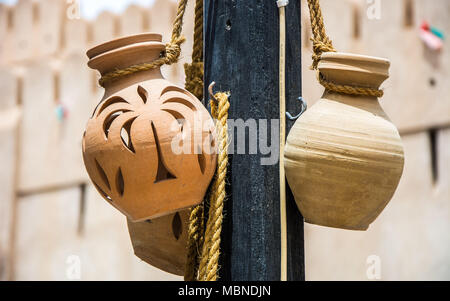 Poterie et Artisanat différents à Nizwa Nizwa, Oman dans le marché Banque D'Images