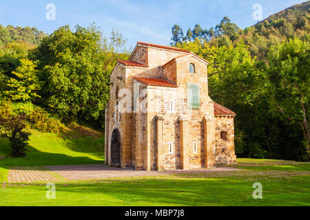 Église de San Miguel ou Saint Michel de Lillo est une église catholique romaine sur le mont Naranco, près de Santa Maria del Naranco à Oviedo, Espagne Banque D'Images